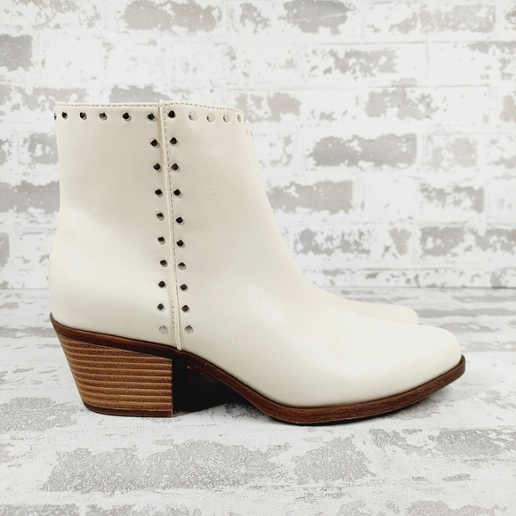 New BP. Wylie Ivory Faux Leather Studded Bootie W796 - Picture 5 of 13
